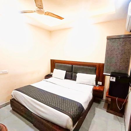 Hotel Shiva International Near By Igi Airport Nowe Delhi Zewnętrze zdjęcie