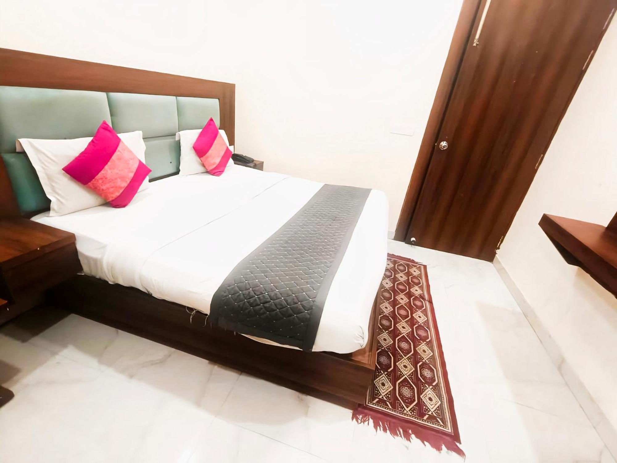 Hotel Shiva International Near By Igi Airport Nowe Delhi Zewnętrze zdjęcie